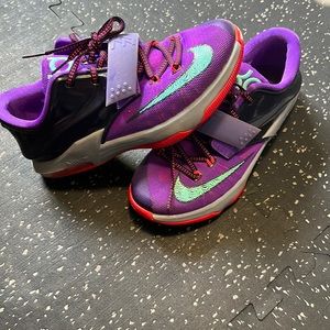 Nike KD VII (GS) - 669942-500 -SNS Size 6.5Y